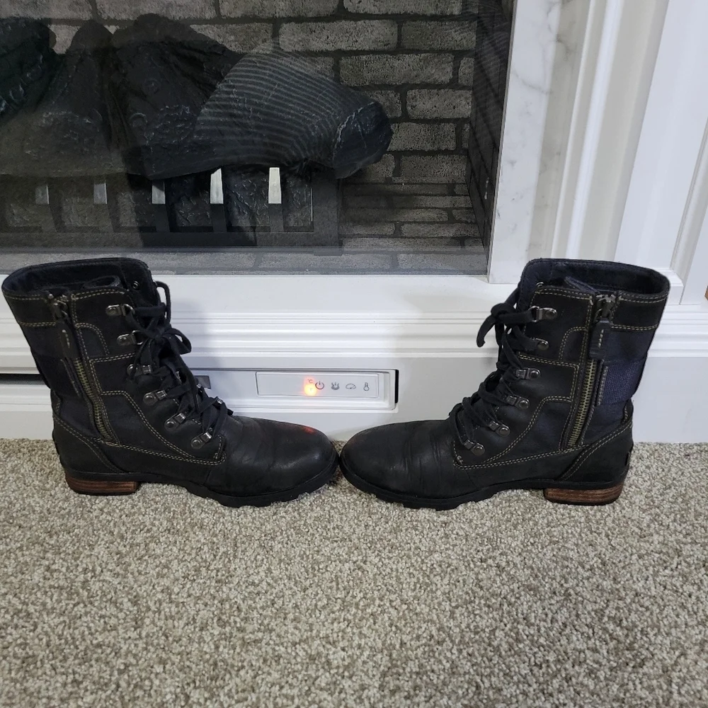 Sorel Waterproof Combat Boot, Size 7 - Picture 3 of 10